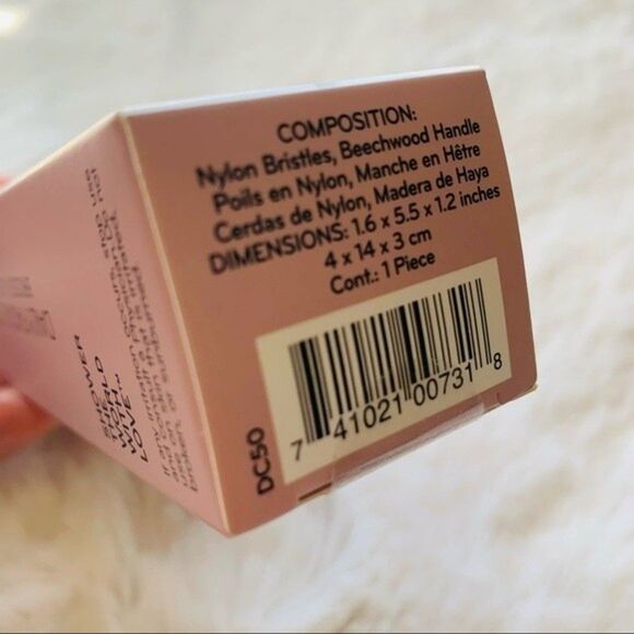 Daily Concepts Daily Facial Dry Brush Beechwood Wood Handle Soft Nylon Bristles - Picture 8 of 9